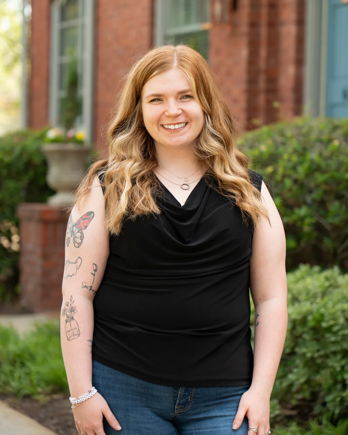 Ahrianna Flowers, Legal Assistant